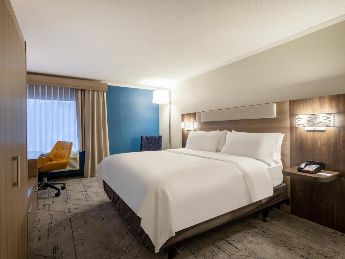 Holiday Inn Express & Suites Greensboro - I-40 Atwendover, An Ihg Hotel Ngoại thất bức ảnh