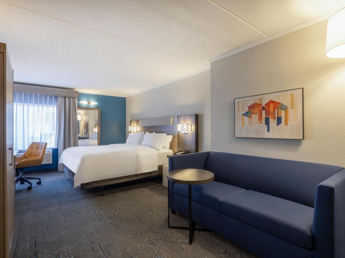 Holiday Inn Express & Suites Greensboro - I-40 Atwendover, An Ihg Hotel Ngoại thất bức ảnh